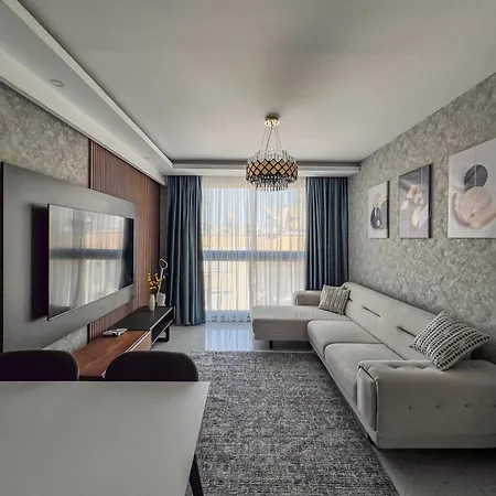 דירה Center Luxury Flate Royal Premium אלאניה